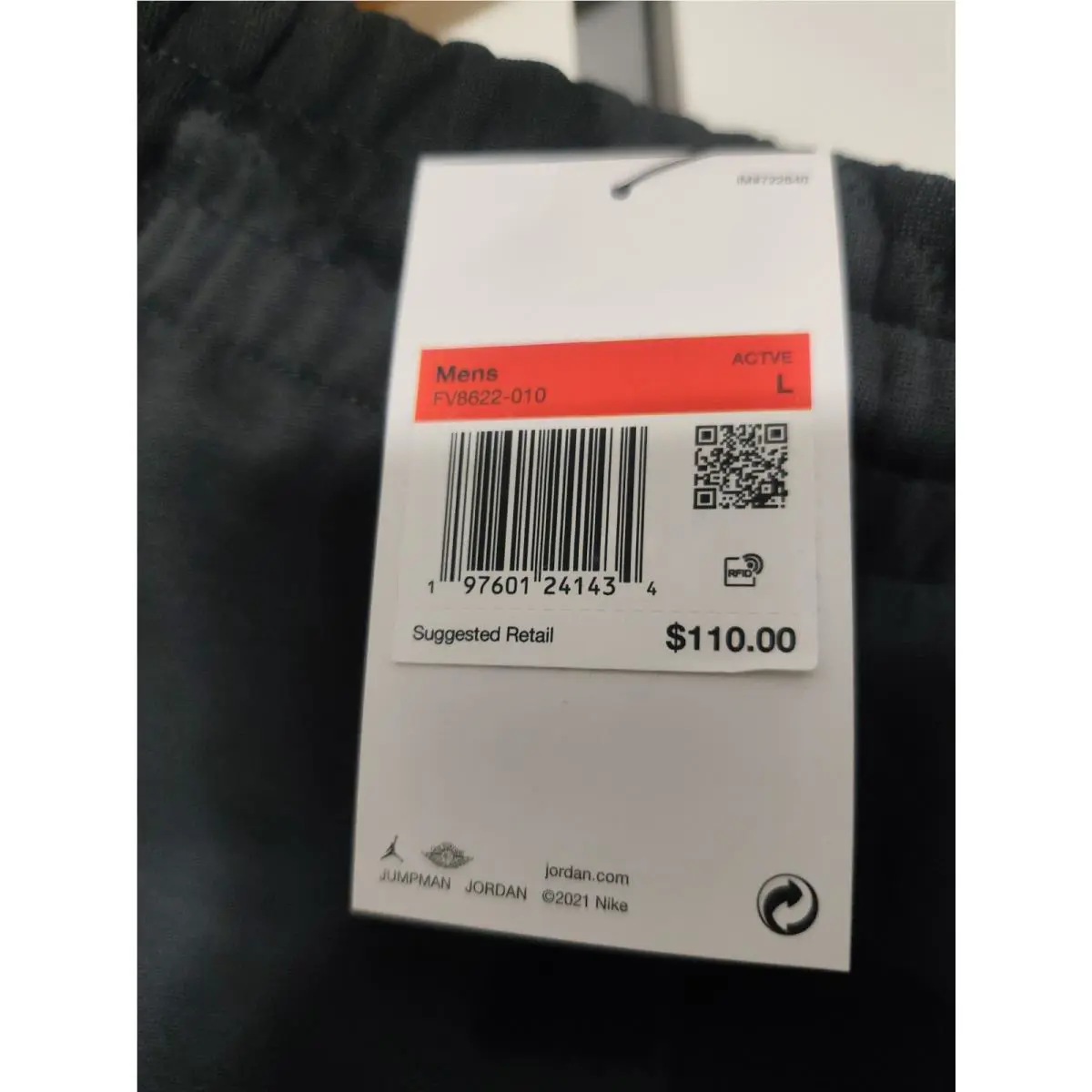 Nike clothing - Black (UPC: 197596559545) 1