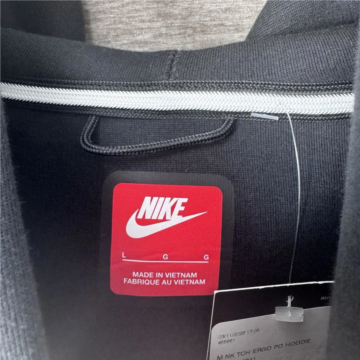 Nike clothing - Black (UPC: 198488945804) 2