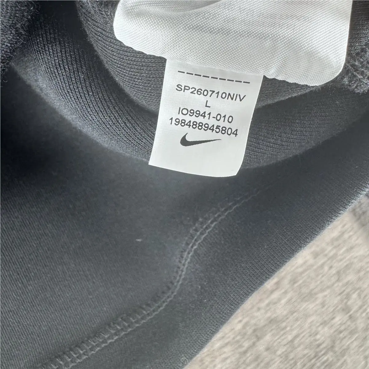 Nike clothing - Black (UPC: 198488945804) 4