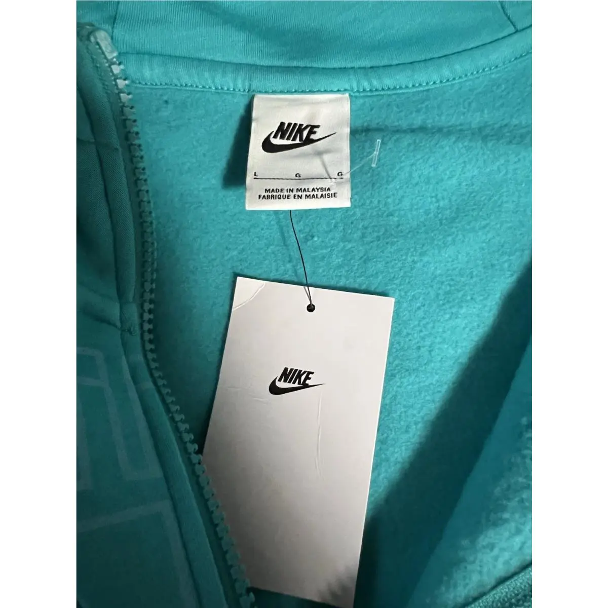 Nike clothing - Blue (UPC: 0197859604821) 1