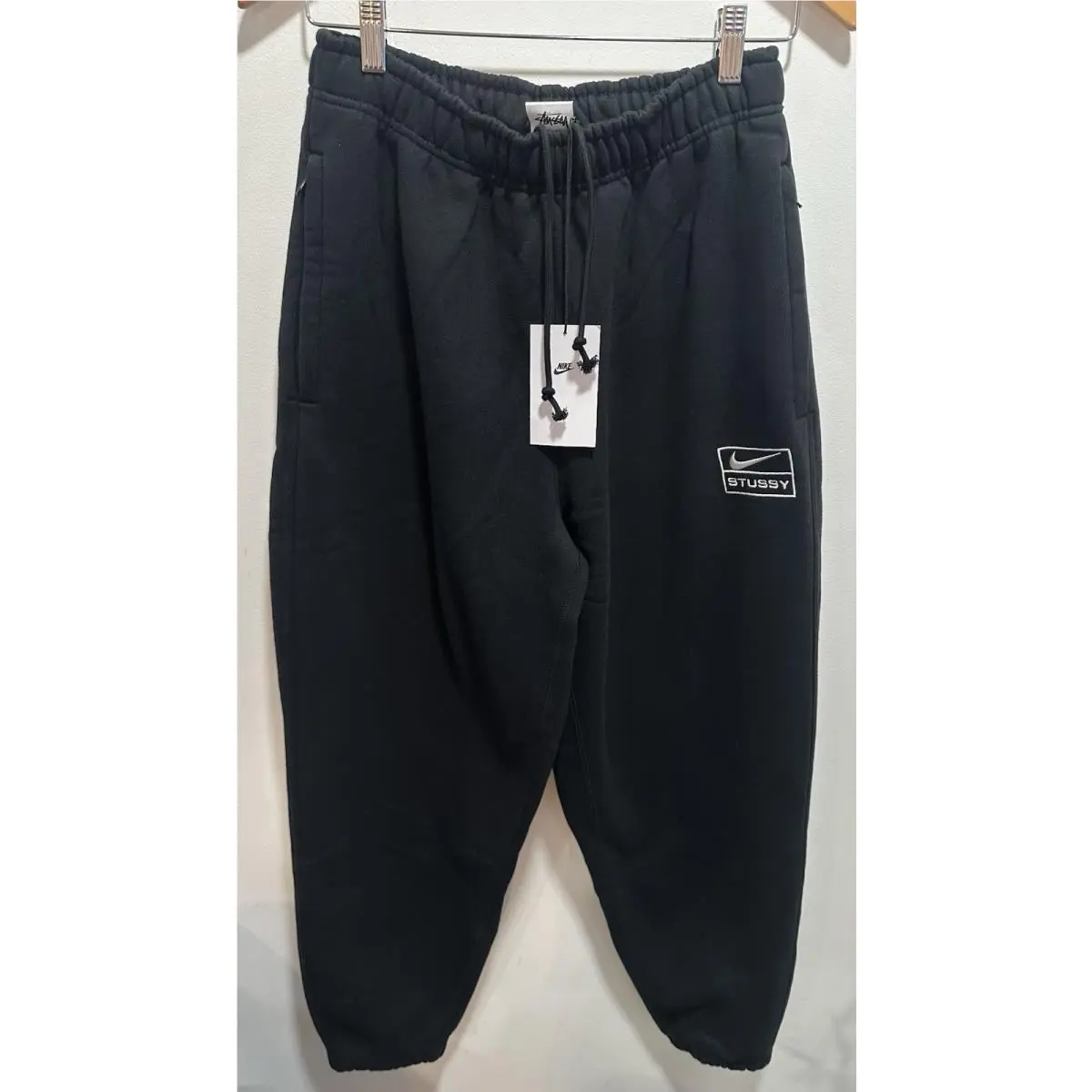 Nike clothing - FN5235-010 - FN5235-010 - Black (UPC: 196969709877) 1