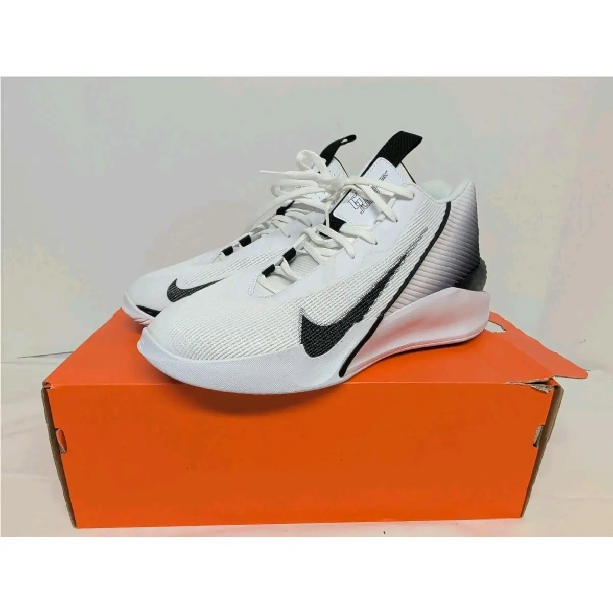 Nike shoes - Nike GT Jump Academy - Jump Academy - FV5524-100 - White, Manufacturer: White/Black/Metallic Silver (UPC: 197859161744) 0