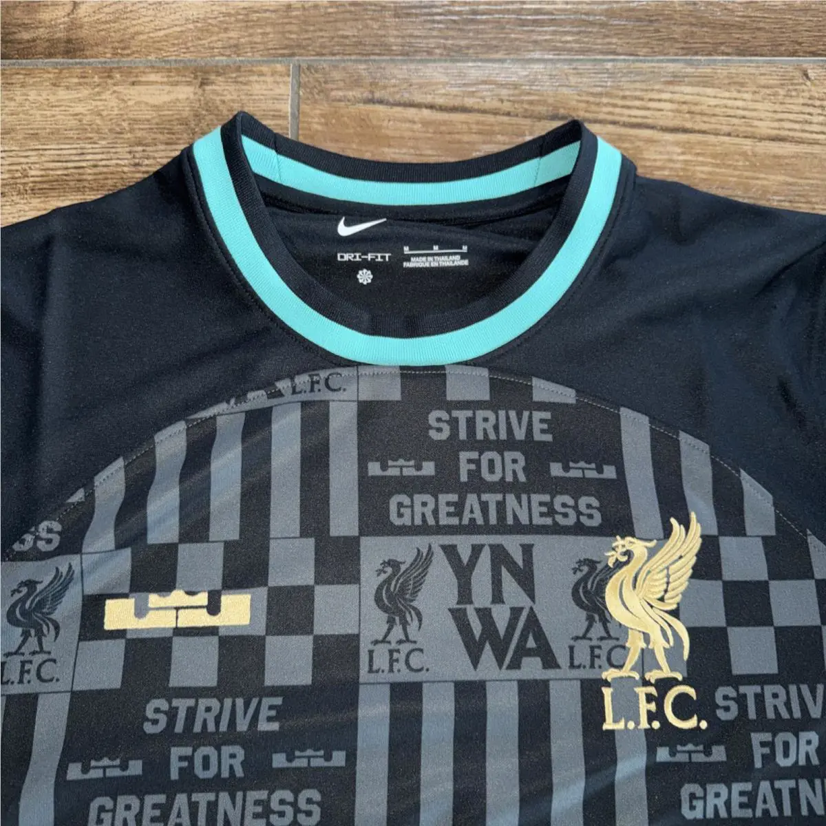 Nike clothing - Nike Lebron LFC Liverpool - Lebron LFC Liverpool - FZ3199011 - Black (UPC: 196974562368) 0