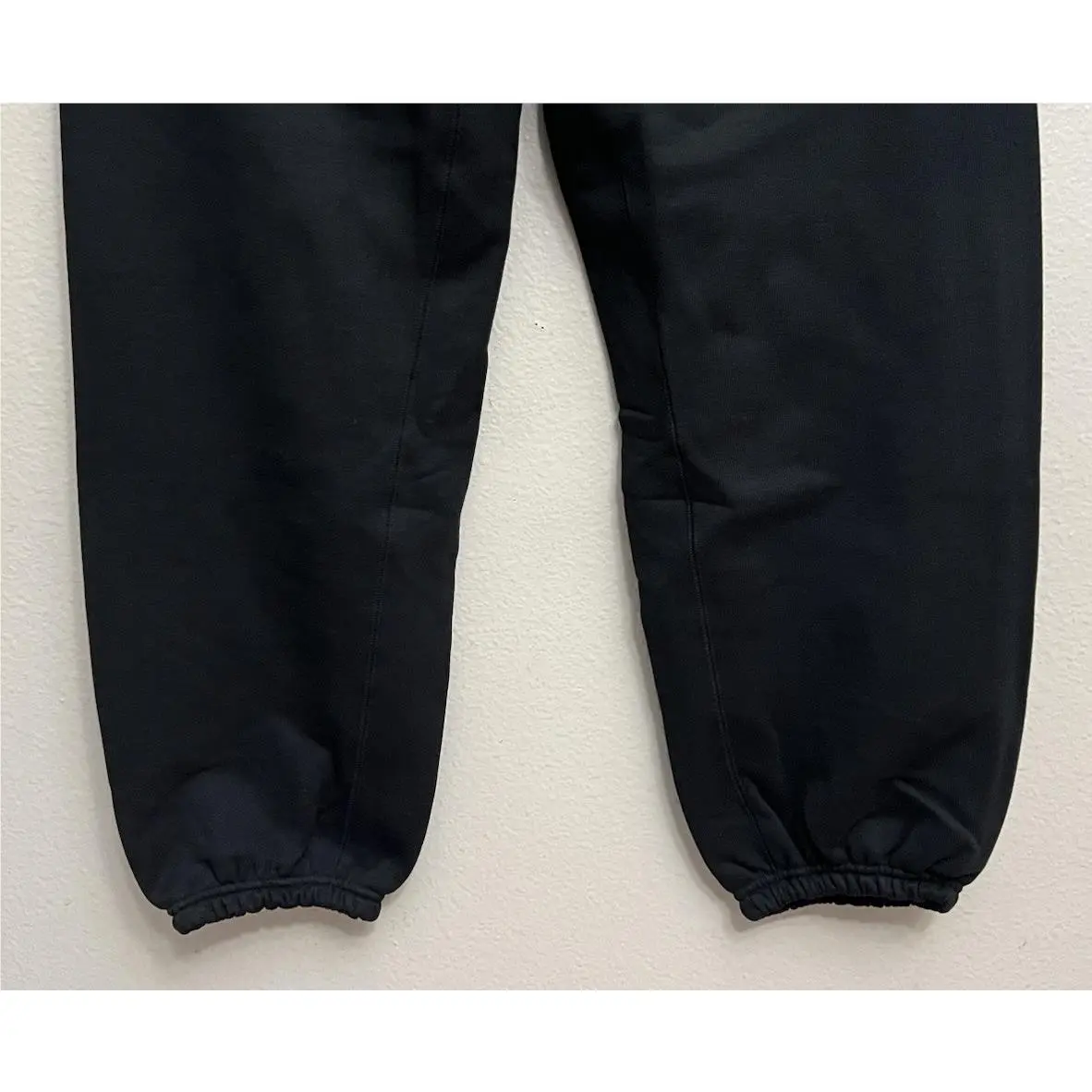 Nike clothing - Nike Boston Celtics Standard Issue Jogger Pants - FB6135-010 - Black (UPC: 196606618029) 6