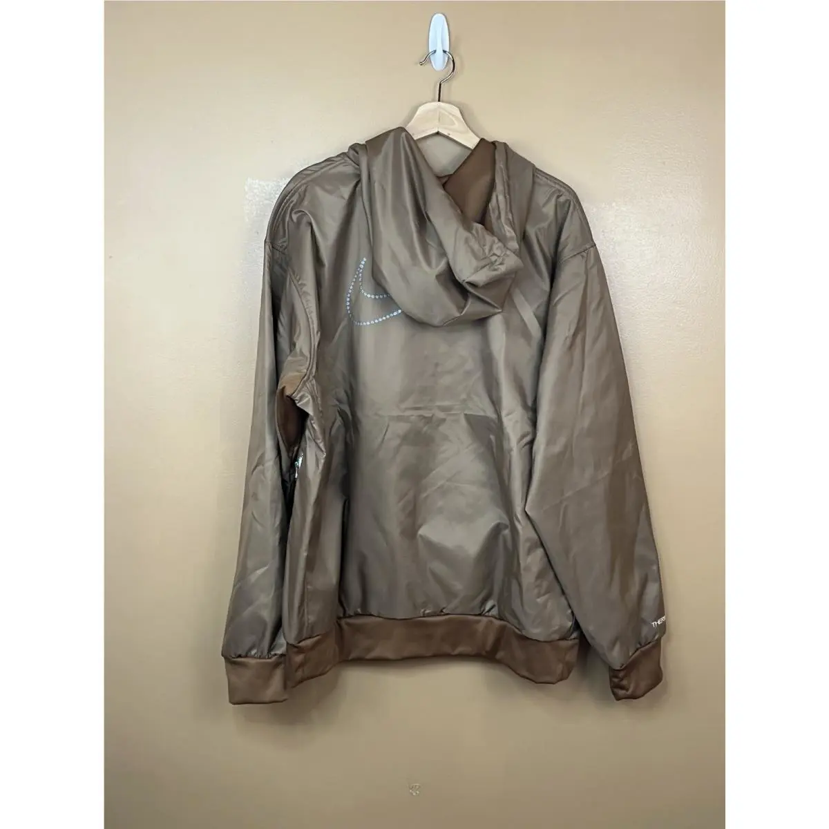 Nike clothing - Dark Driftwood/Brown/Ivory (UPC: 196150618834) 0
