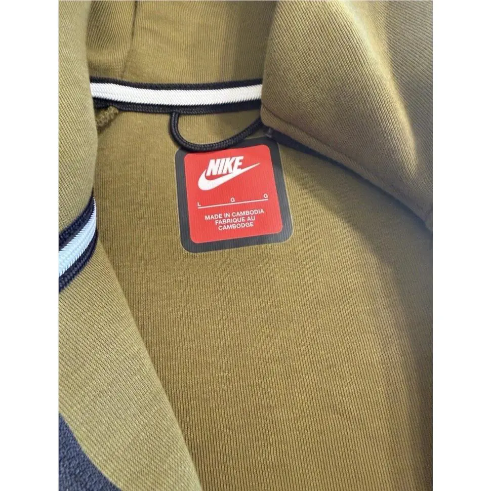 Nike clothing - Multicolor (UPC: 0198488880266) 17