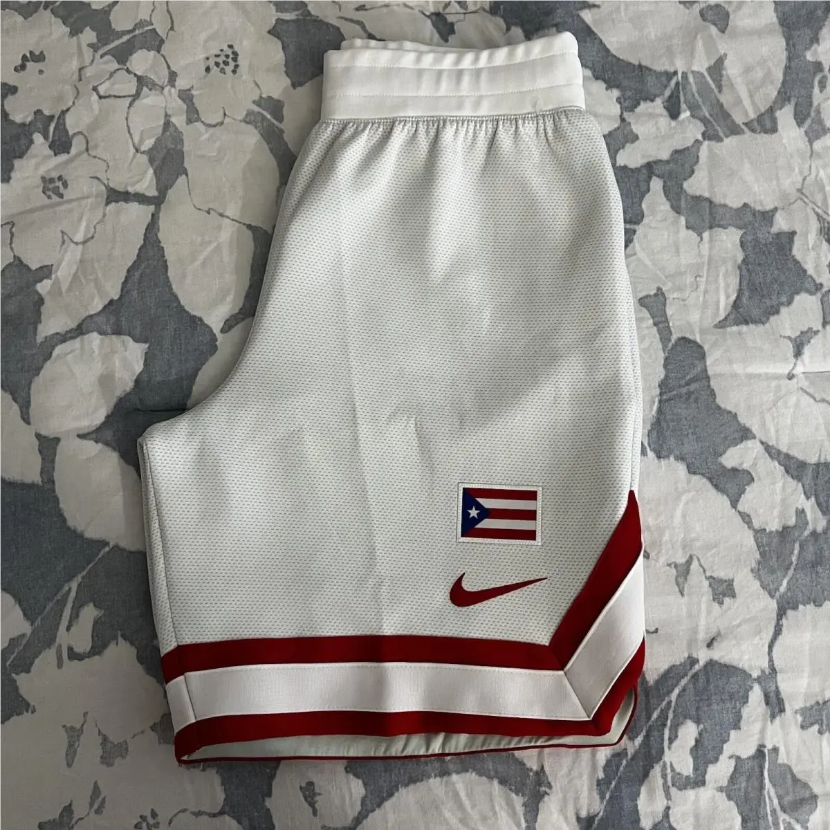 Nike clothing - White 1