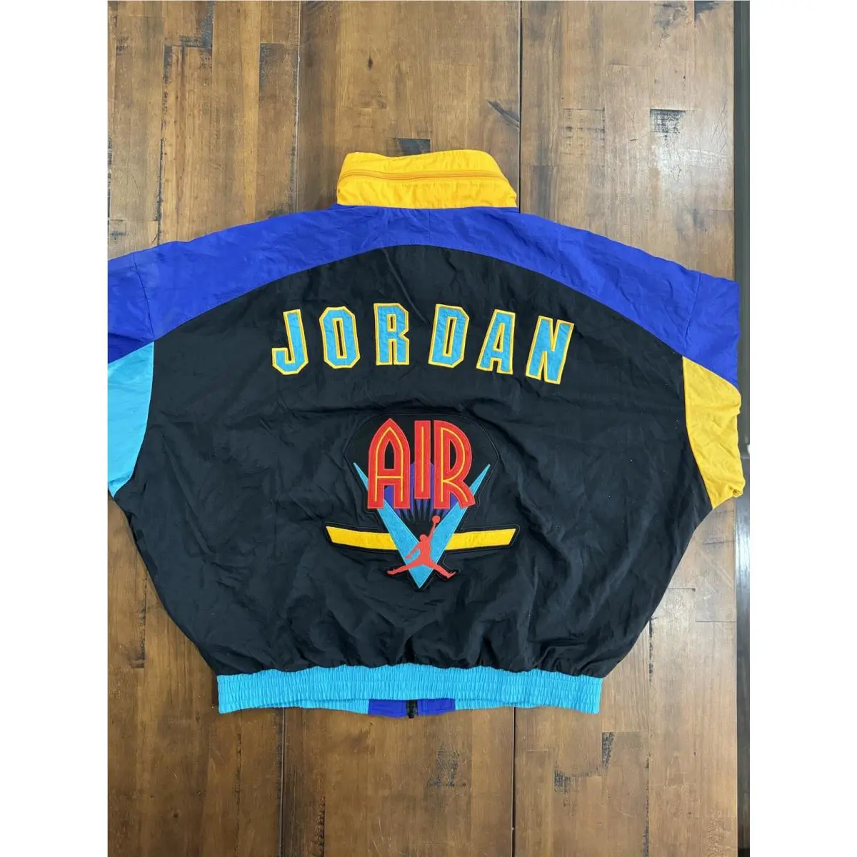 Nike clothing - Nike Air Jordan BV5450 - Air - Multicolor 1