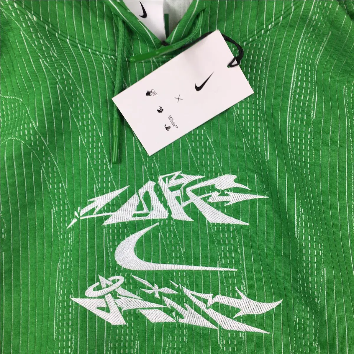 Nike clothing - Green 1