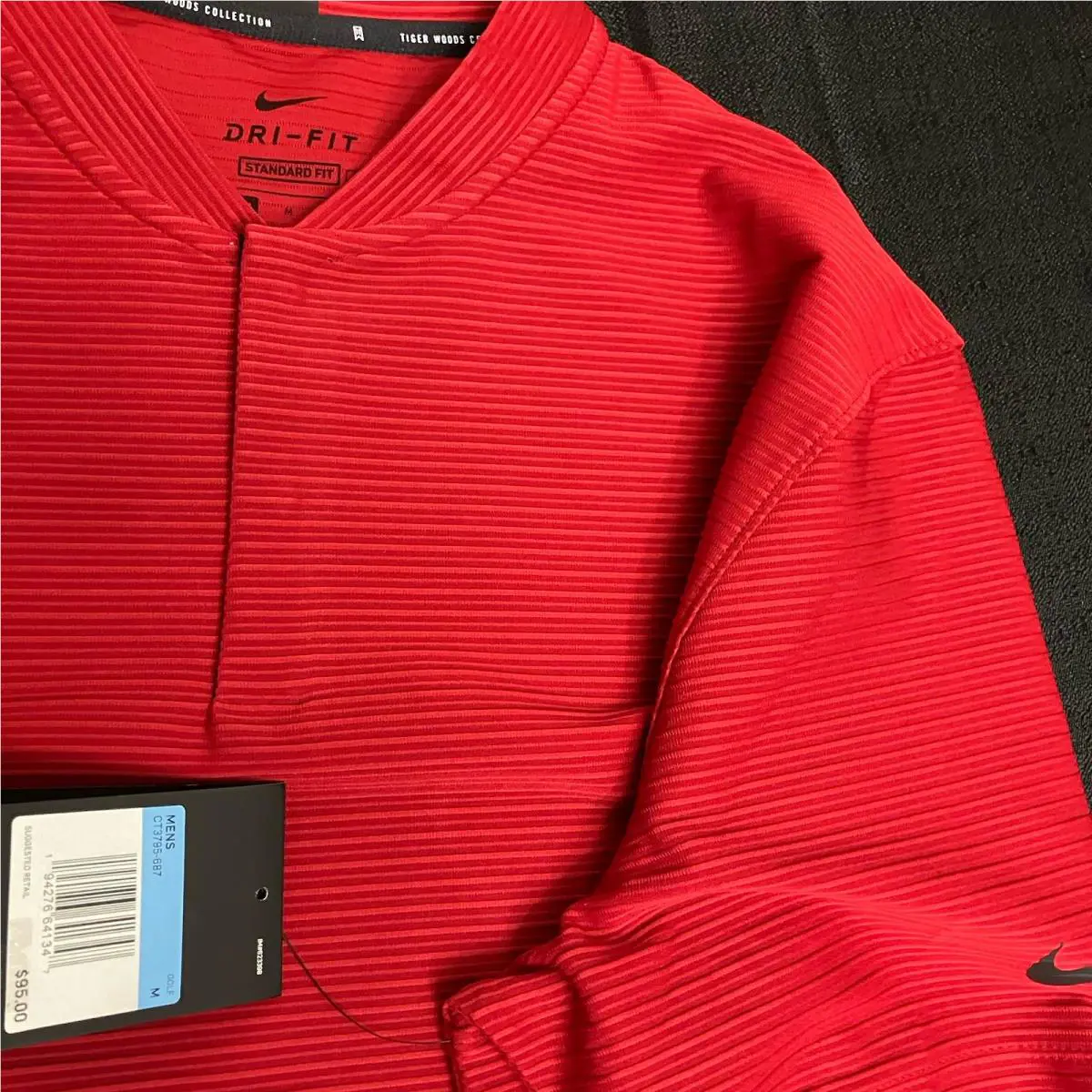 Nike clothing - Nike TW Tiger Woods Textured Mock Blade Polo - Sunday Gym Red Black 10