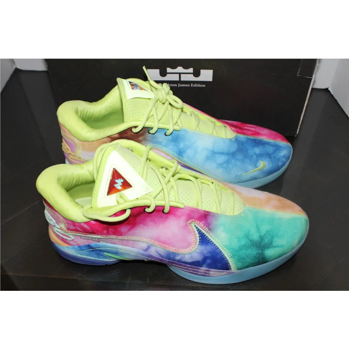 Nike shoes - Lebron XXII WTM - Lebron XXII WTM - Multicolor 3