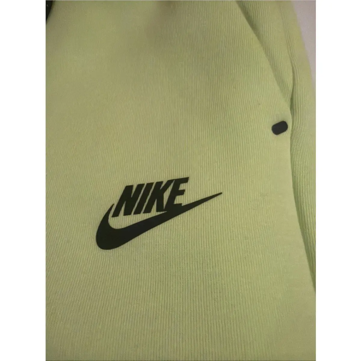 Nike clothing - Nike Tech - Tech - Green 0