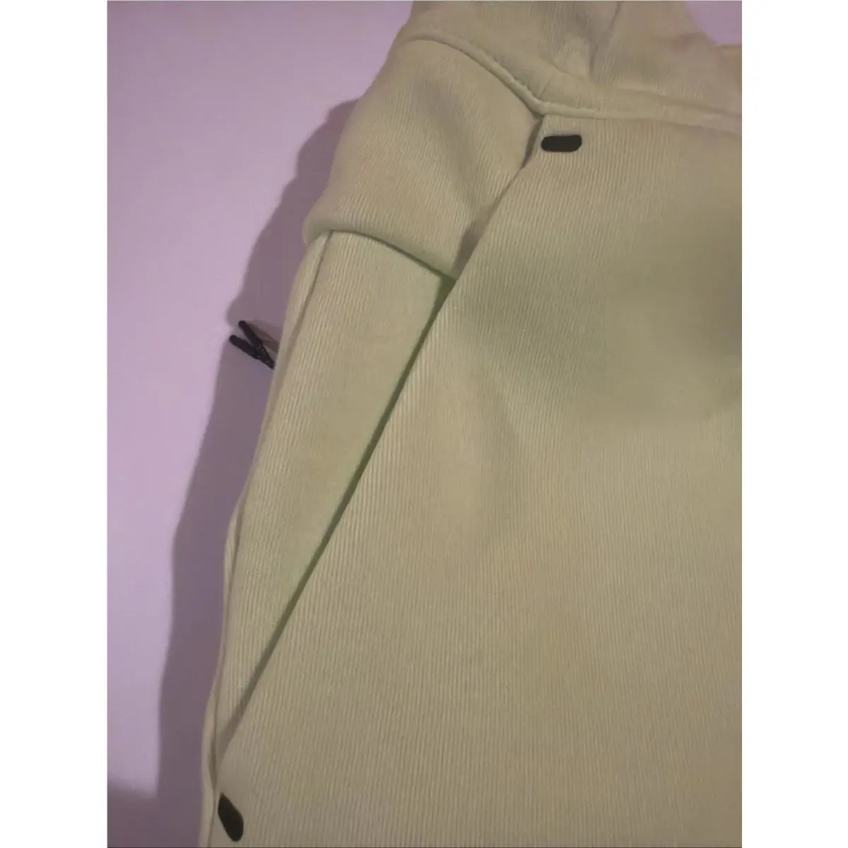 Nike clothing - Nike Tech - Tech - Green 1