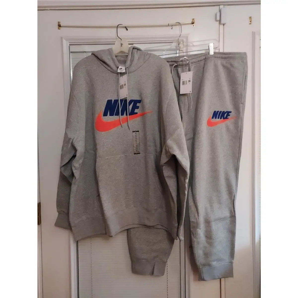 Nike clothing - Gray 2