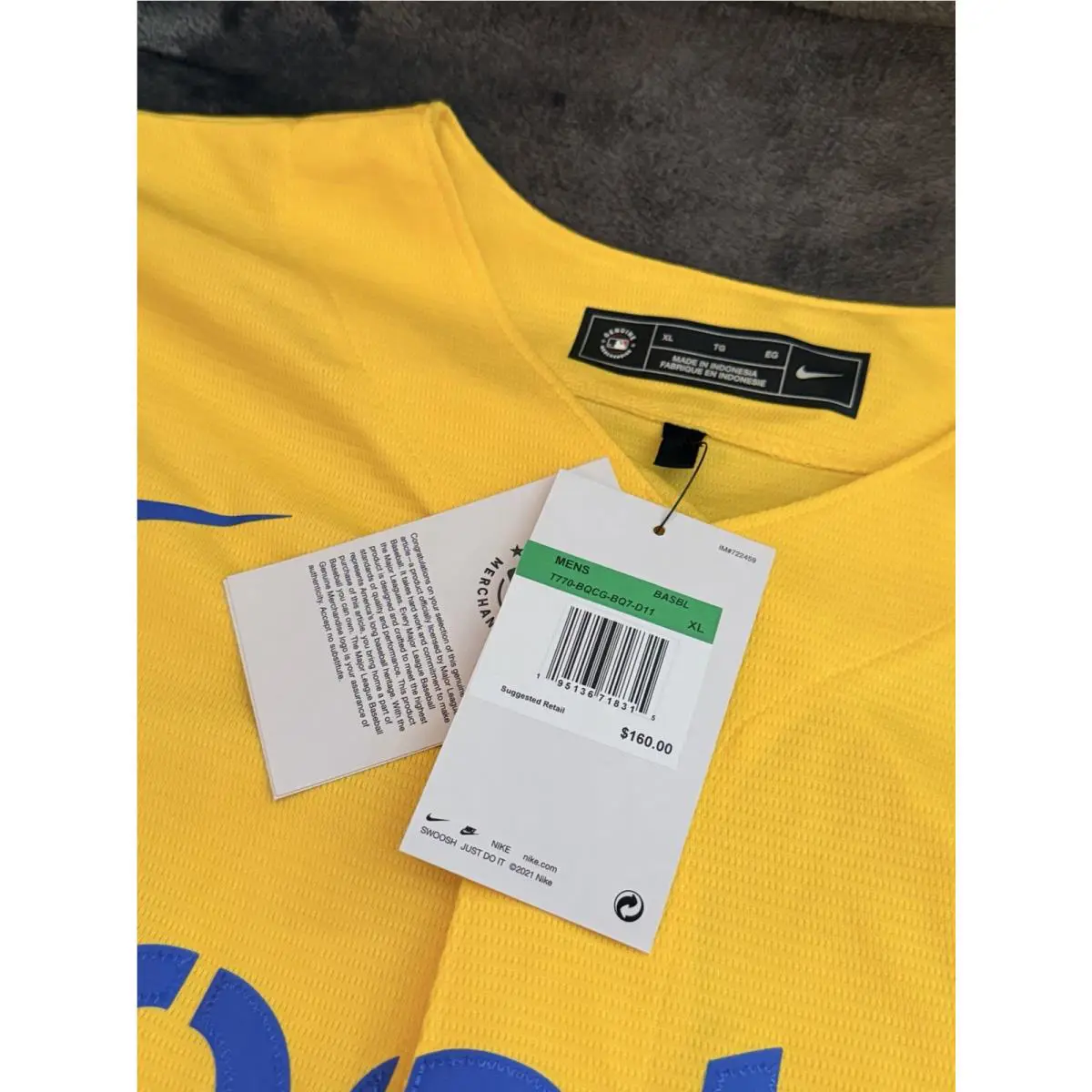 Nike clothing - Yellow 2