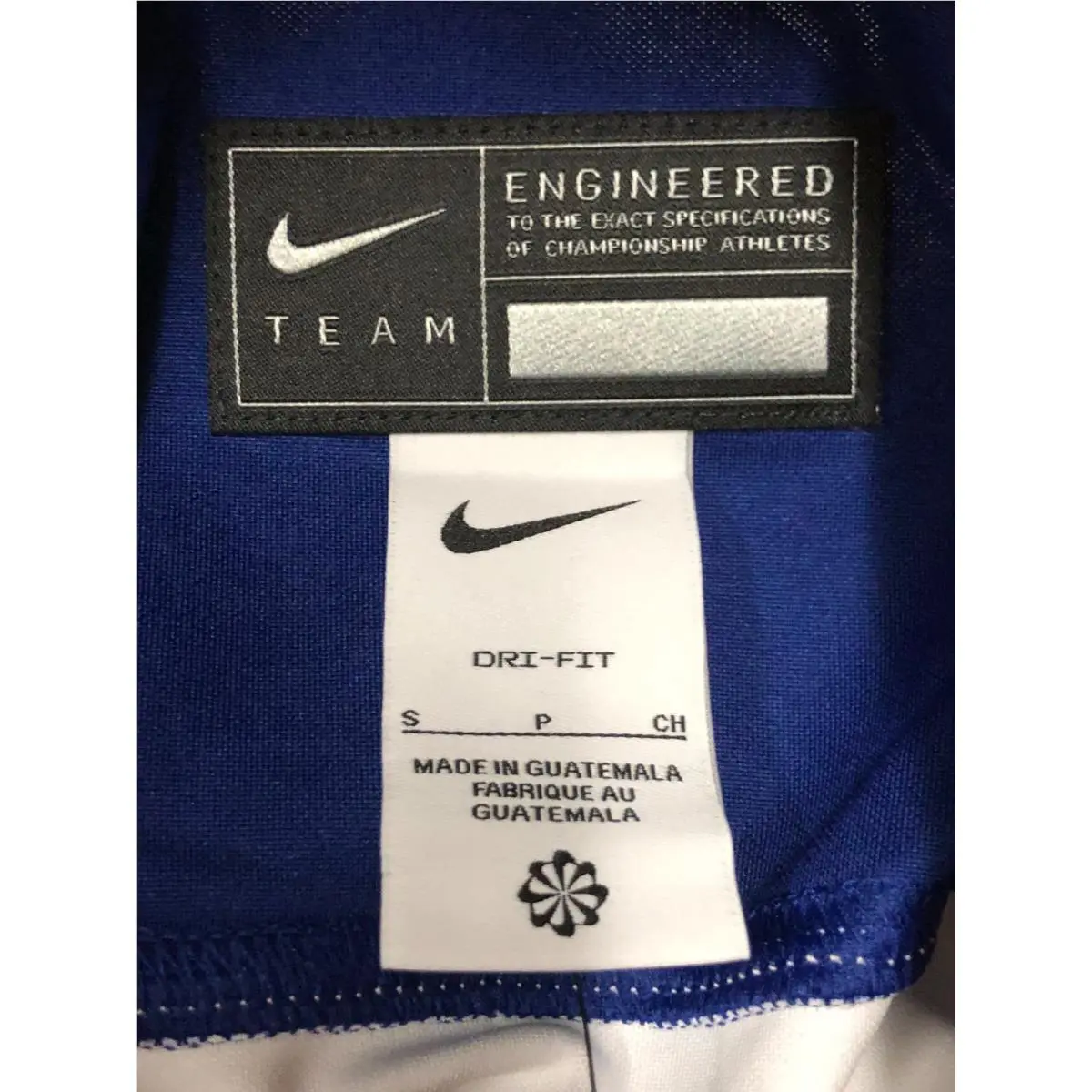 Nike clothing - White/Red-Blue (UPC: 198261163586) 5
