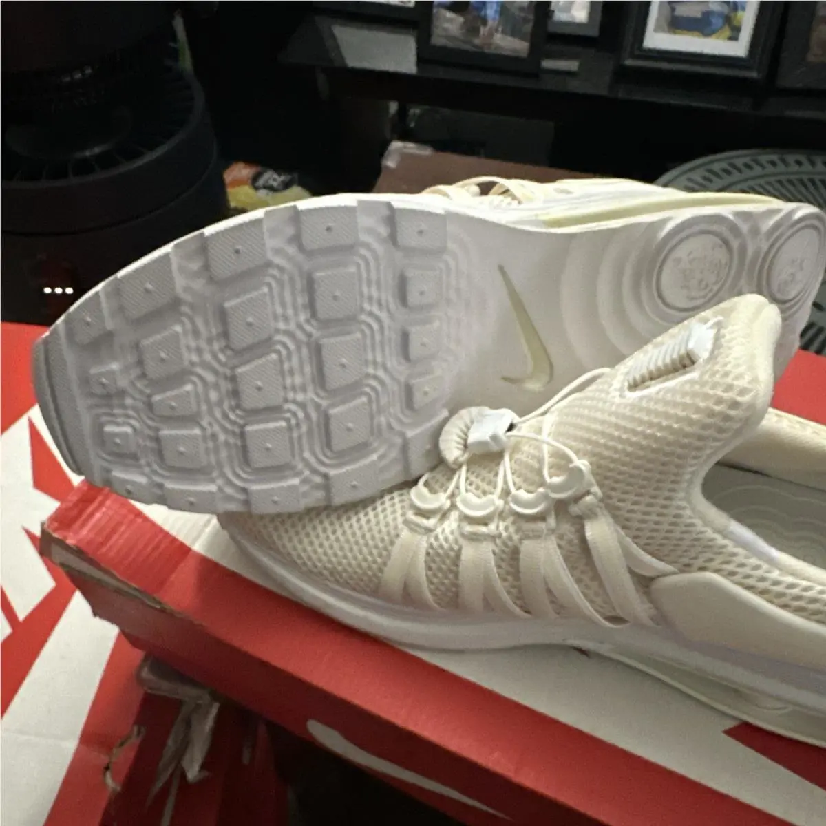 Nike shoes - Nike Shox Gravity - Shox Gravity - AR1999-100 - White 2