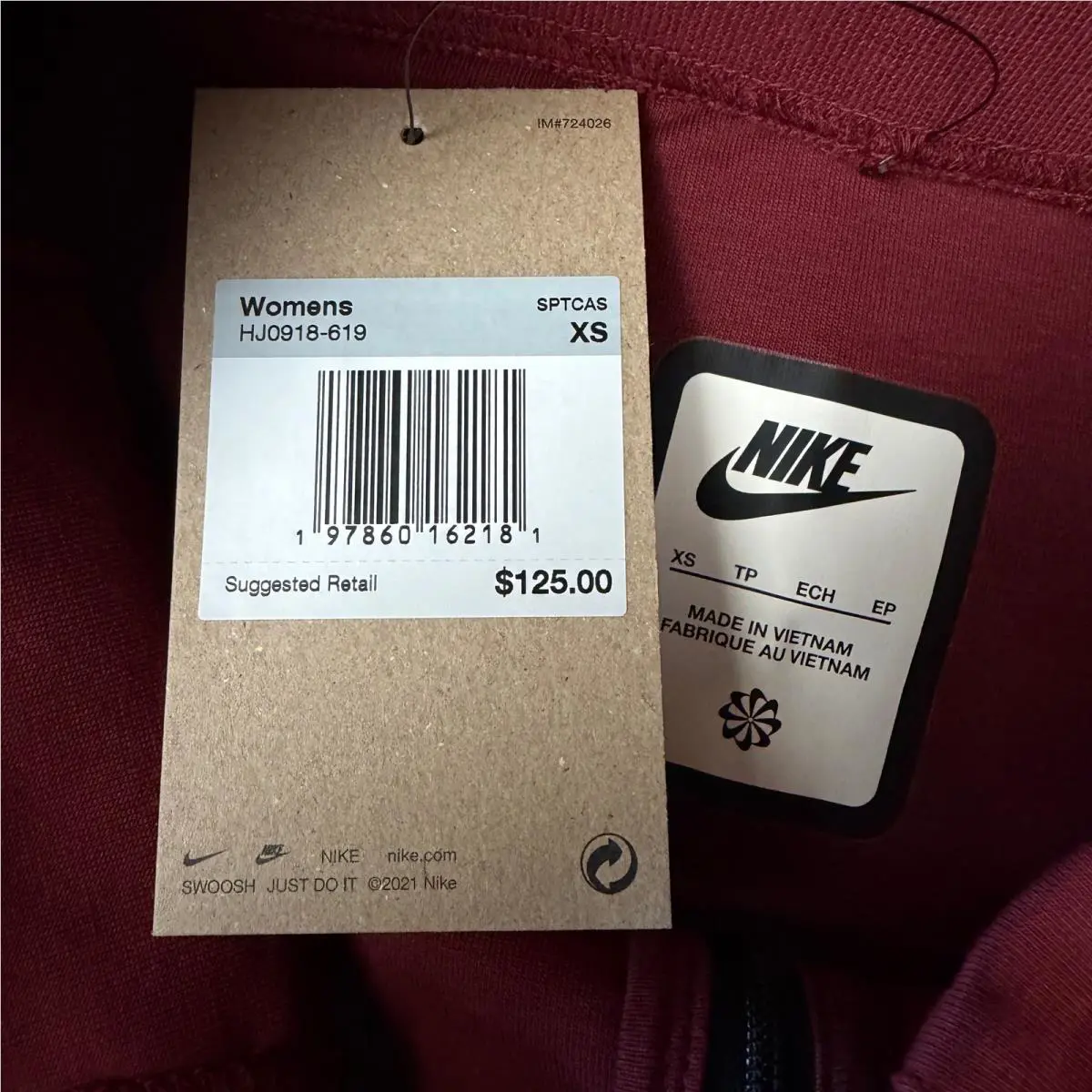 Nike clothing - Red 5