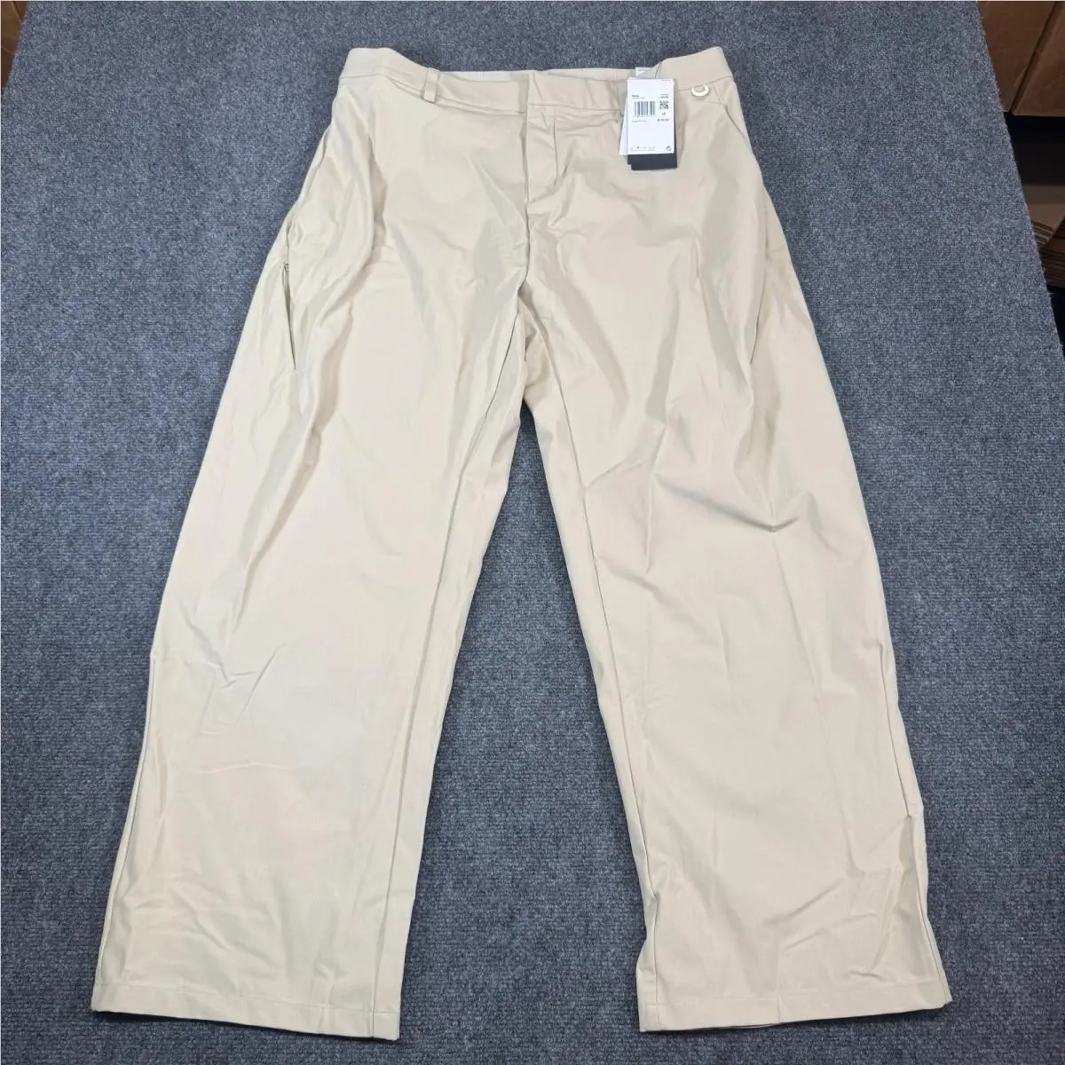 Nike clothing - Nike 24.7 - HQ6928010 - Beige 0