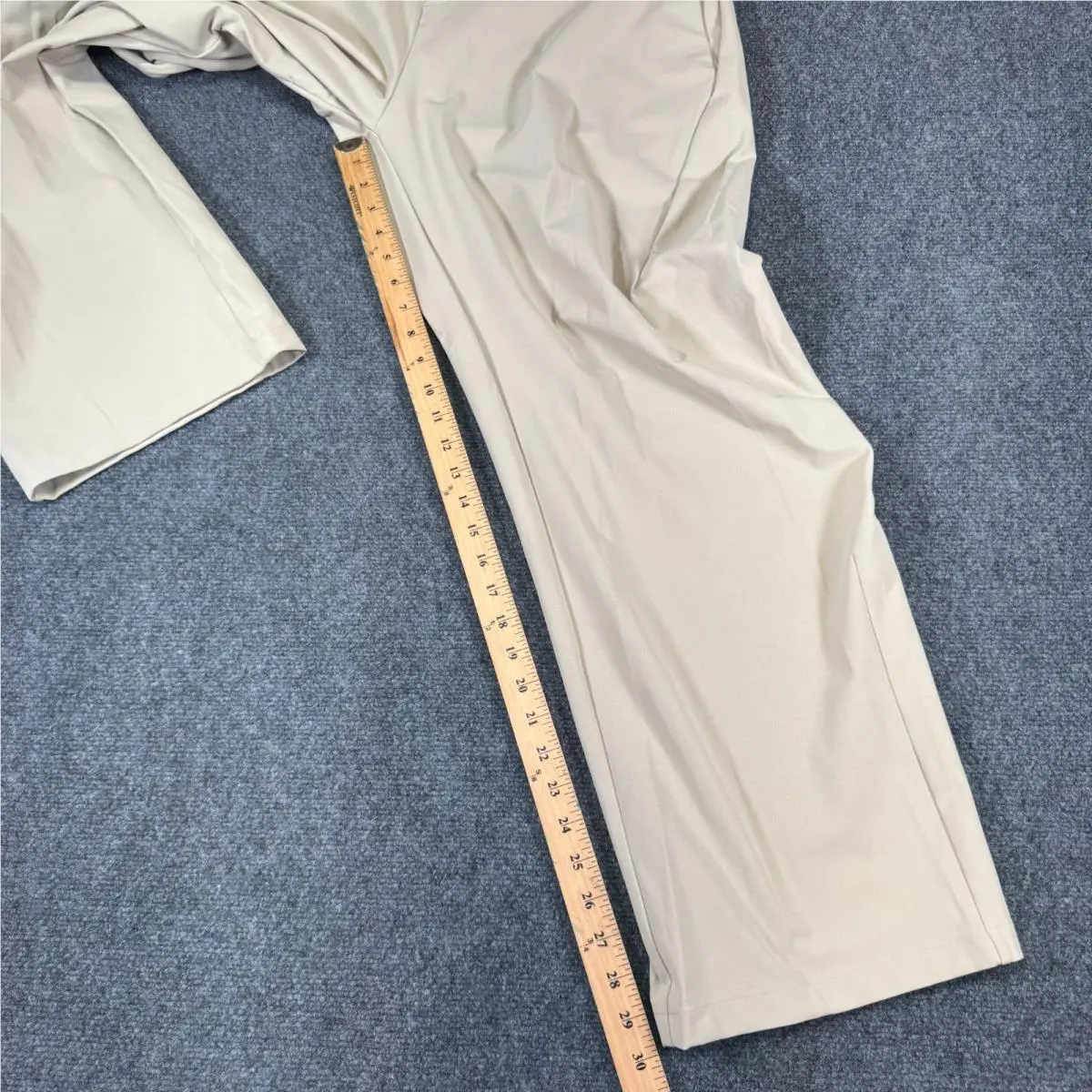 Nike clothing - Nike 24.7 - HQ6928010 - Beige 3