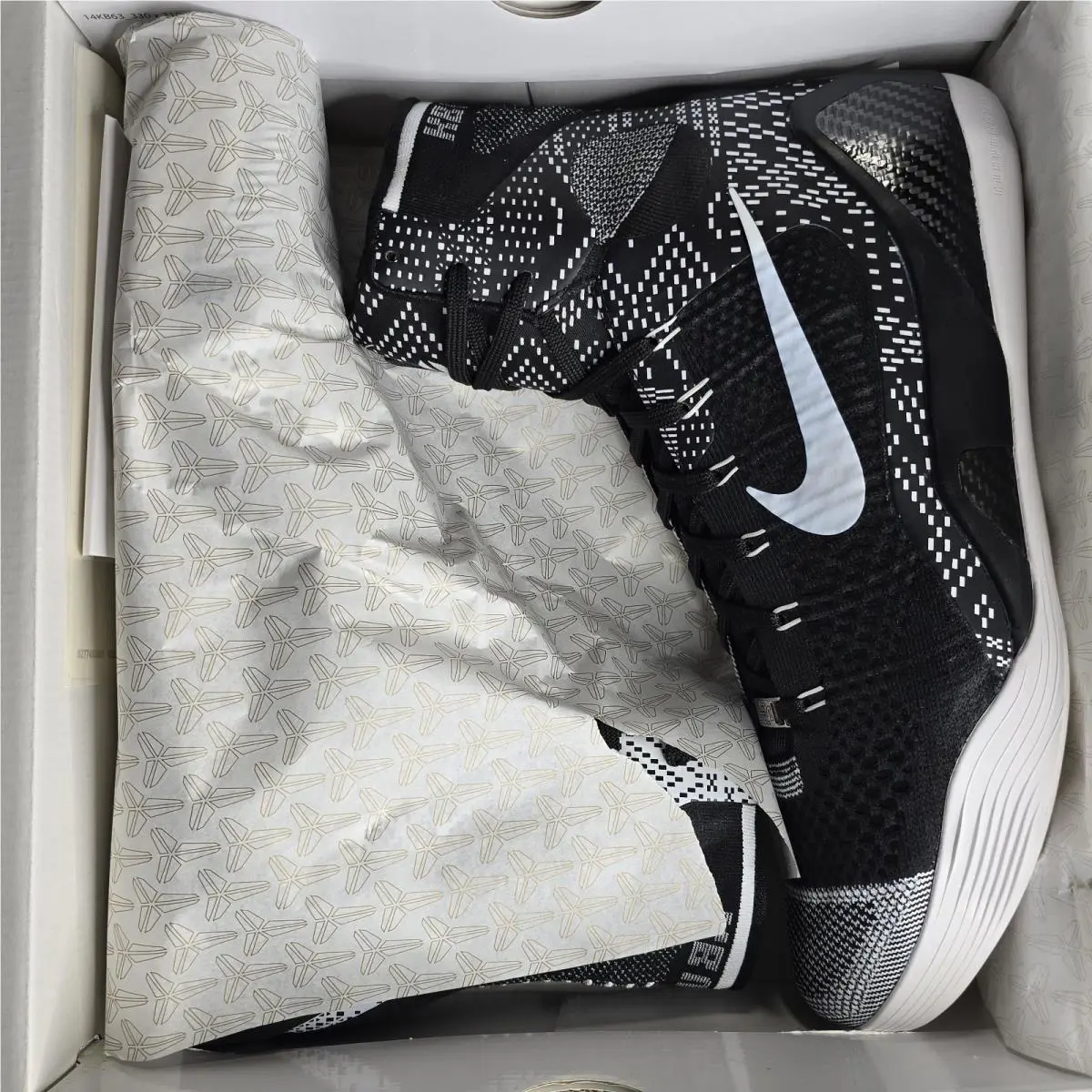 Nike shoes - Nike Kobe 9 - Kobe - 704304-010 - Black (UPC: 887225193607) 6
