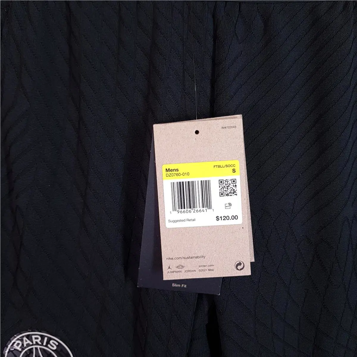 Nike clothing - DZ0760-010 - DZ0760-010 - Black (UPC: 0196606266435) 5