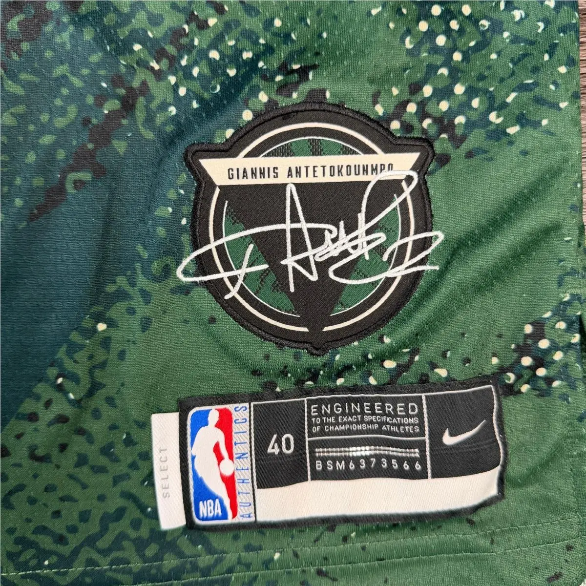 Nike clothing - Green 3