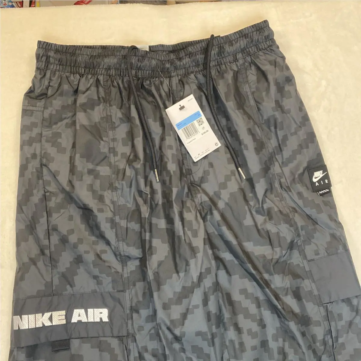 Nike clothing - HQ9468010 - HQ9468010 - Black (UPC: 0198481607006) 0