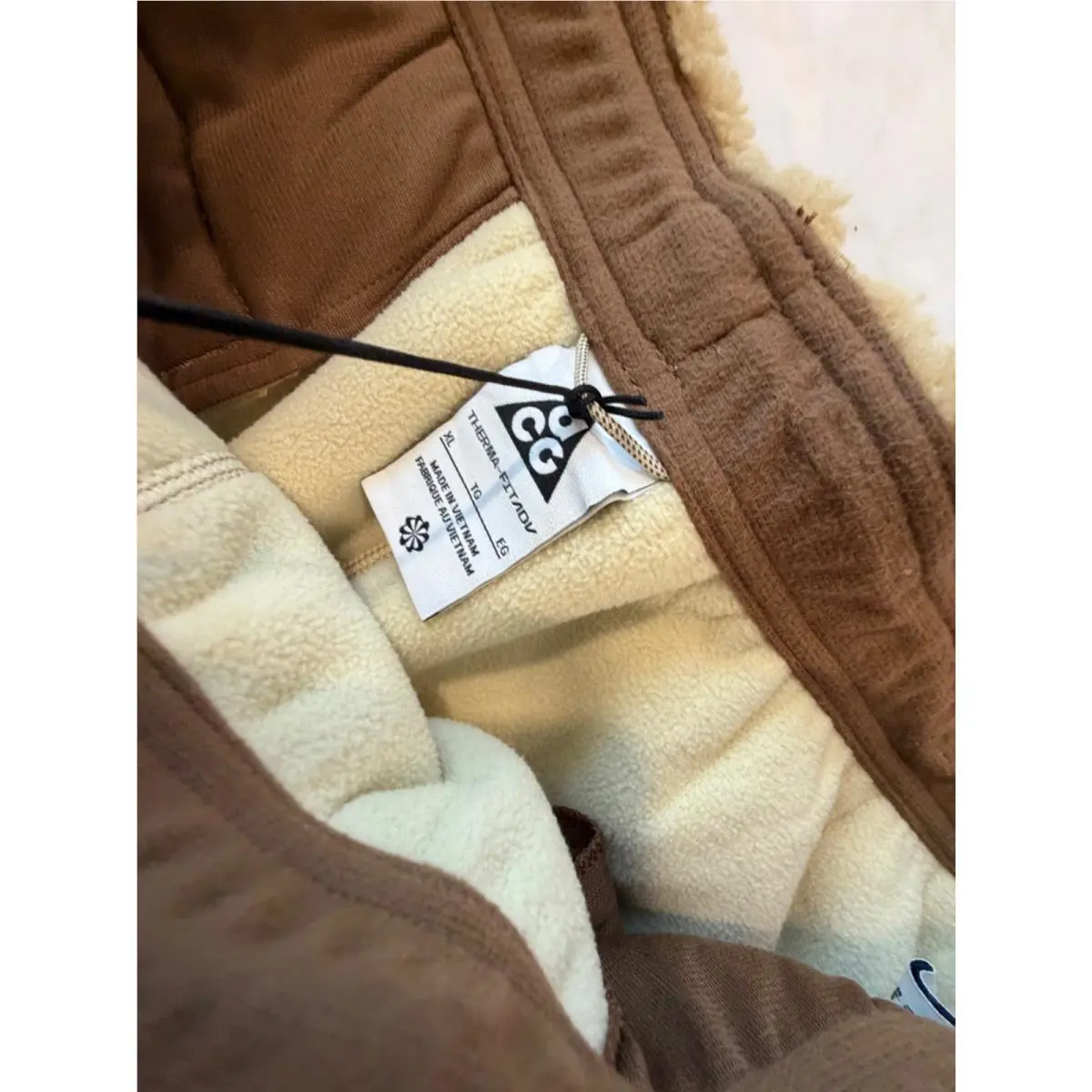 Nike clothing - Brown (UPC: 198486827980) 4