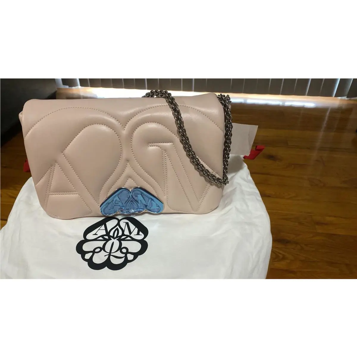 Alexander Mcqueen The Seal Quilted Small Shoulder Bag in Beige