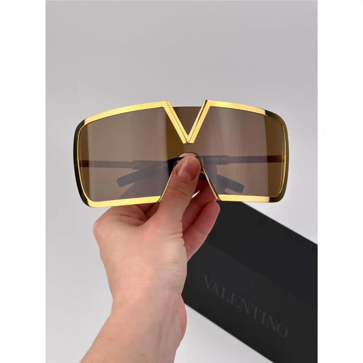Valentino Women Sunglasses Titanium Gold Grey Mask V-romask VLS-120A 146