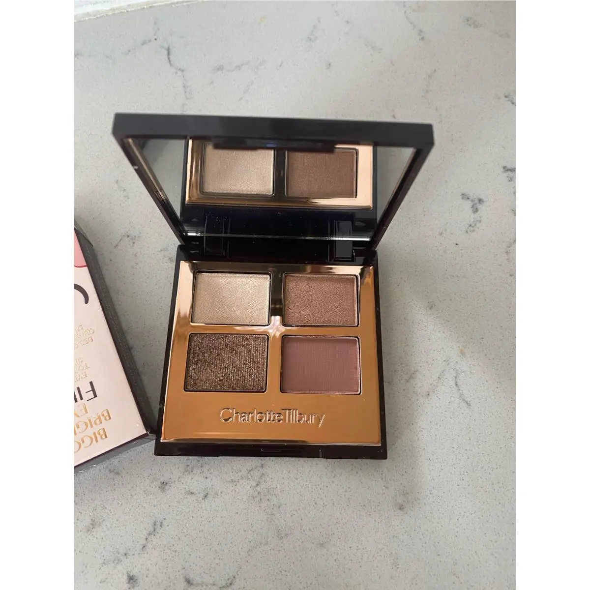 Charolette Tilbury Bigger Eyes Filer Eyeshadow To Enhance Eyes -exaggereyes