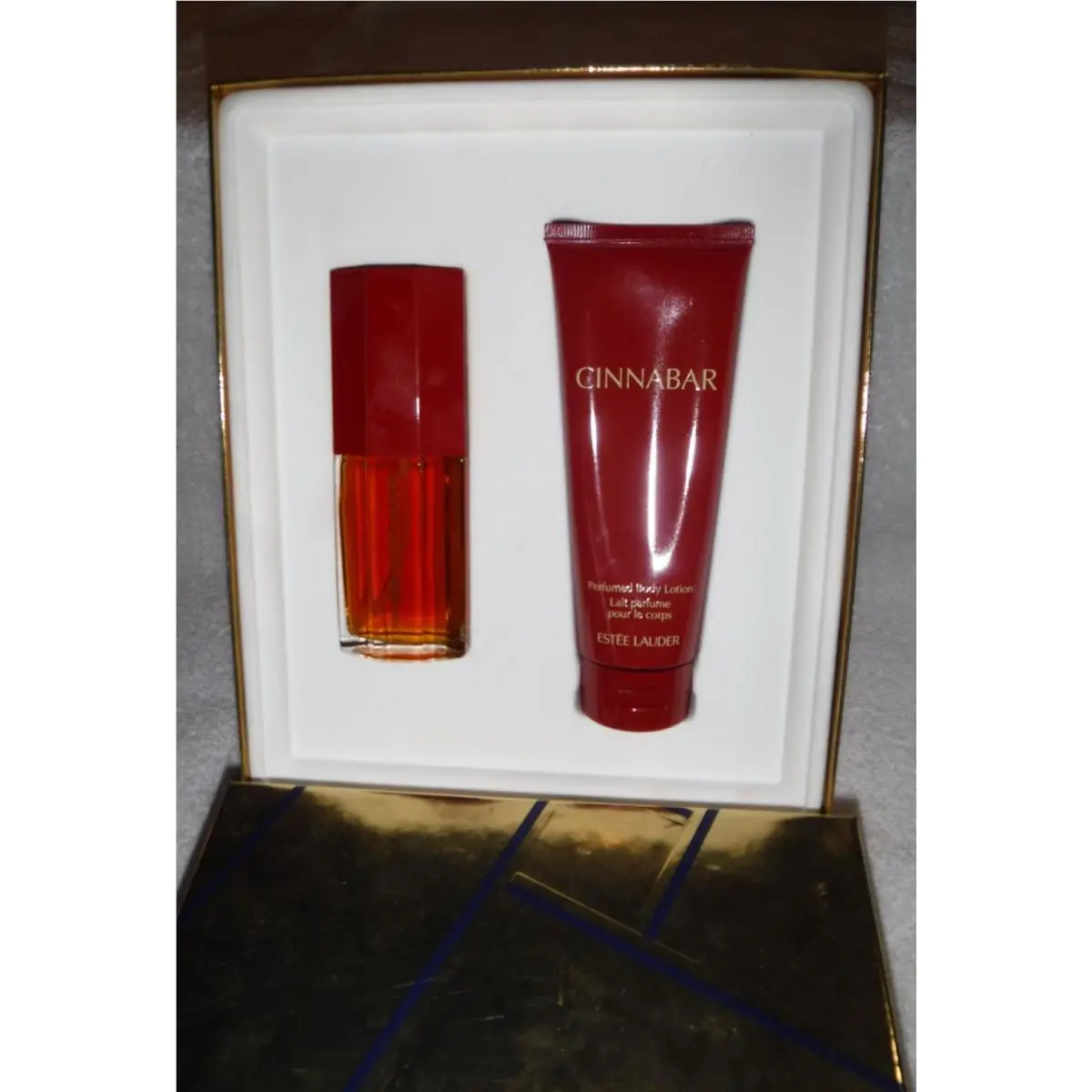 Vtg Estee Lauder Cinnabar 2 Pc Box Set-eau de Parfum 1.7oz-Luxe Body Creme 3.4oz