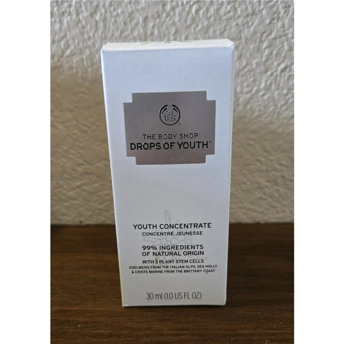 The Body Shop Drops of Youth Concentrate 1.0 fl oz 30 ml by THE BODY SHOP