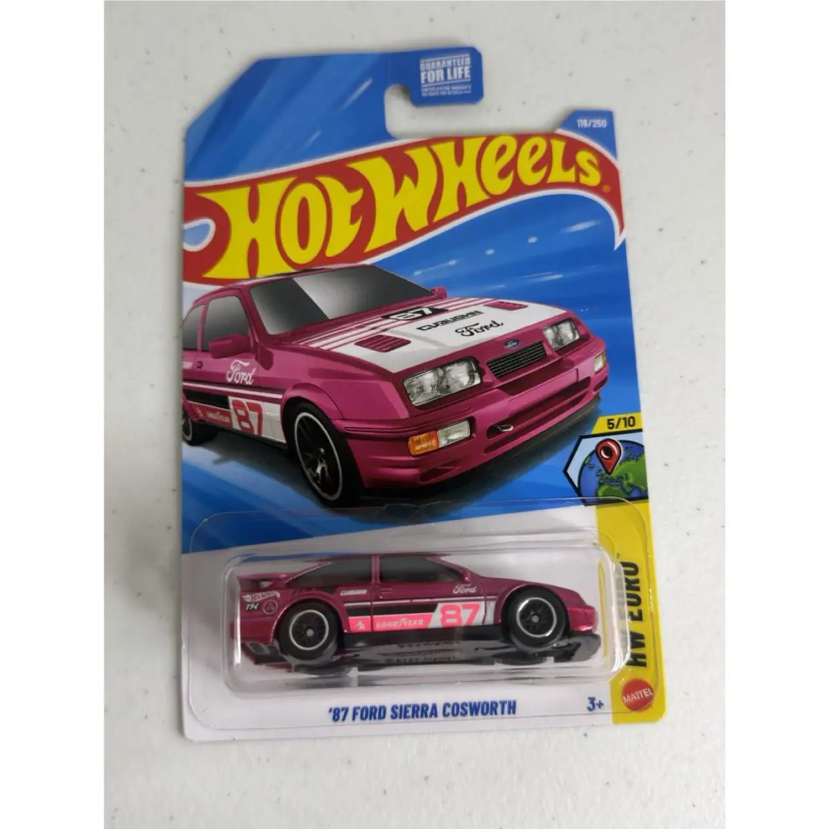Hot Wheels Super Treasure Hunt 87 Ford Sierra Cosworth