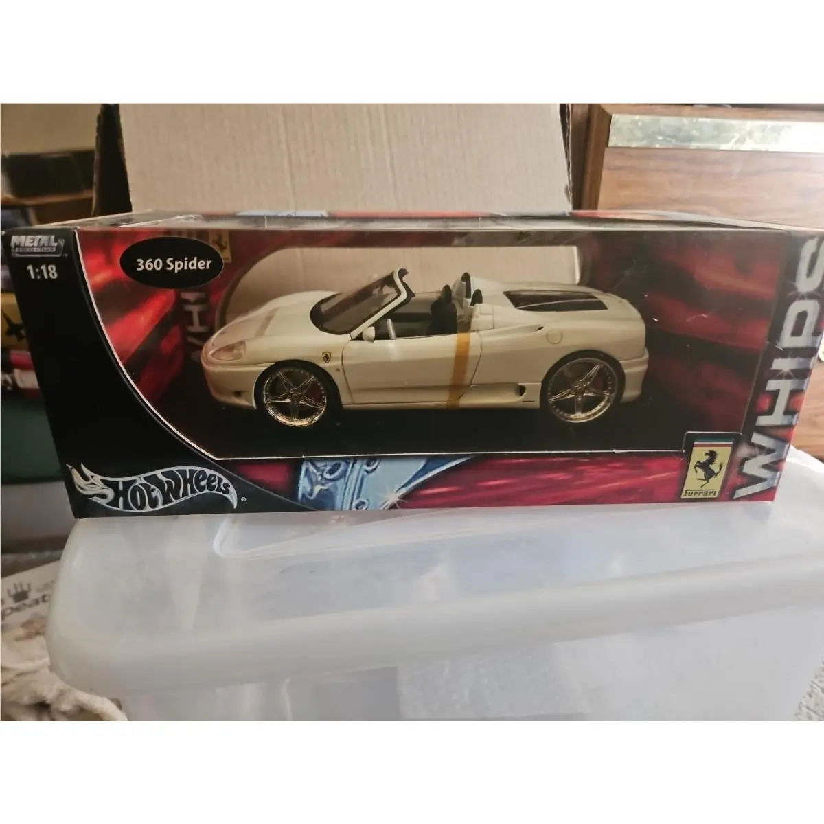 Hot Wheels Ferrari 360 Spider Whips White 1/18 C3866