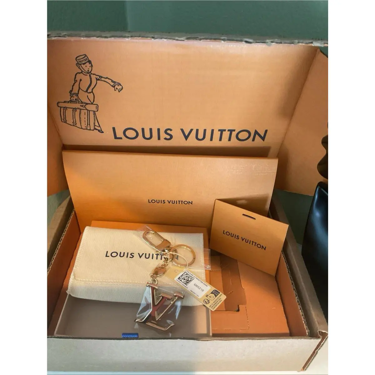 Louis Vuitton LV Gold Facettes Key Holder Bag Charm M65216 Factory