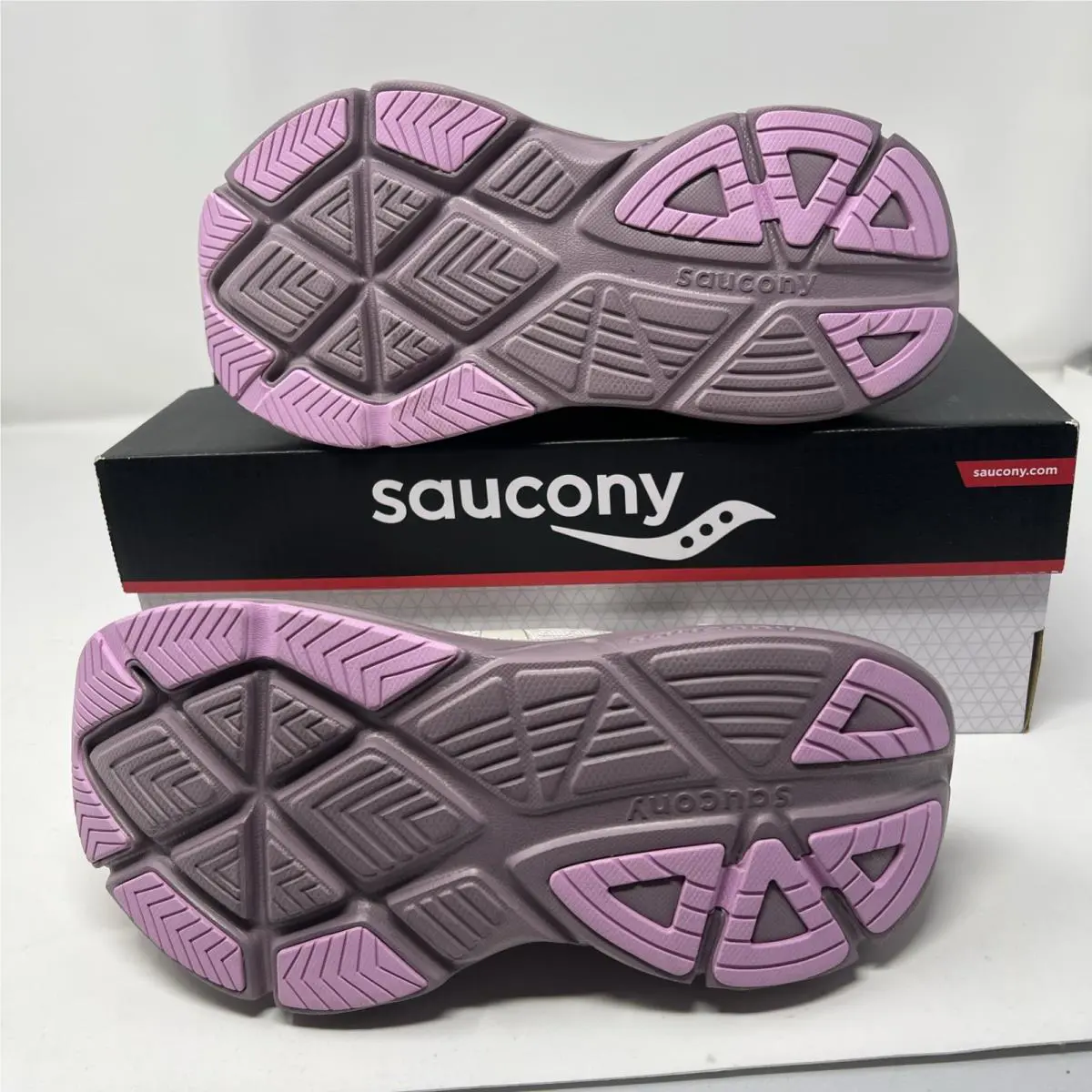 Saucony shoes - Saucony Guide 18 - Guide - S10998-142 - Ivory 1