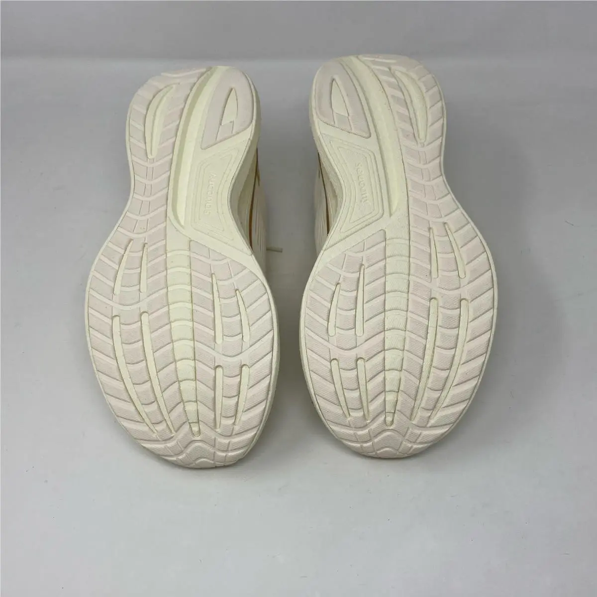 Saucony shoes - Saucony Ride 18 - Ride - S11000-104 - Ivory 0