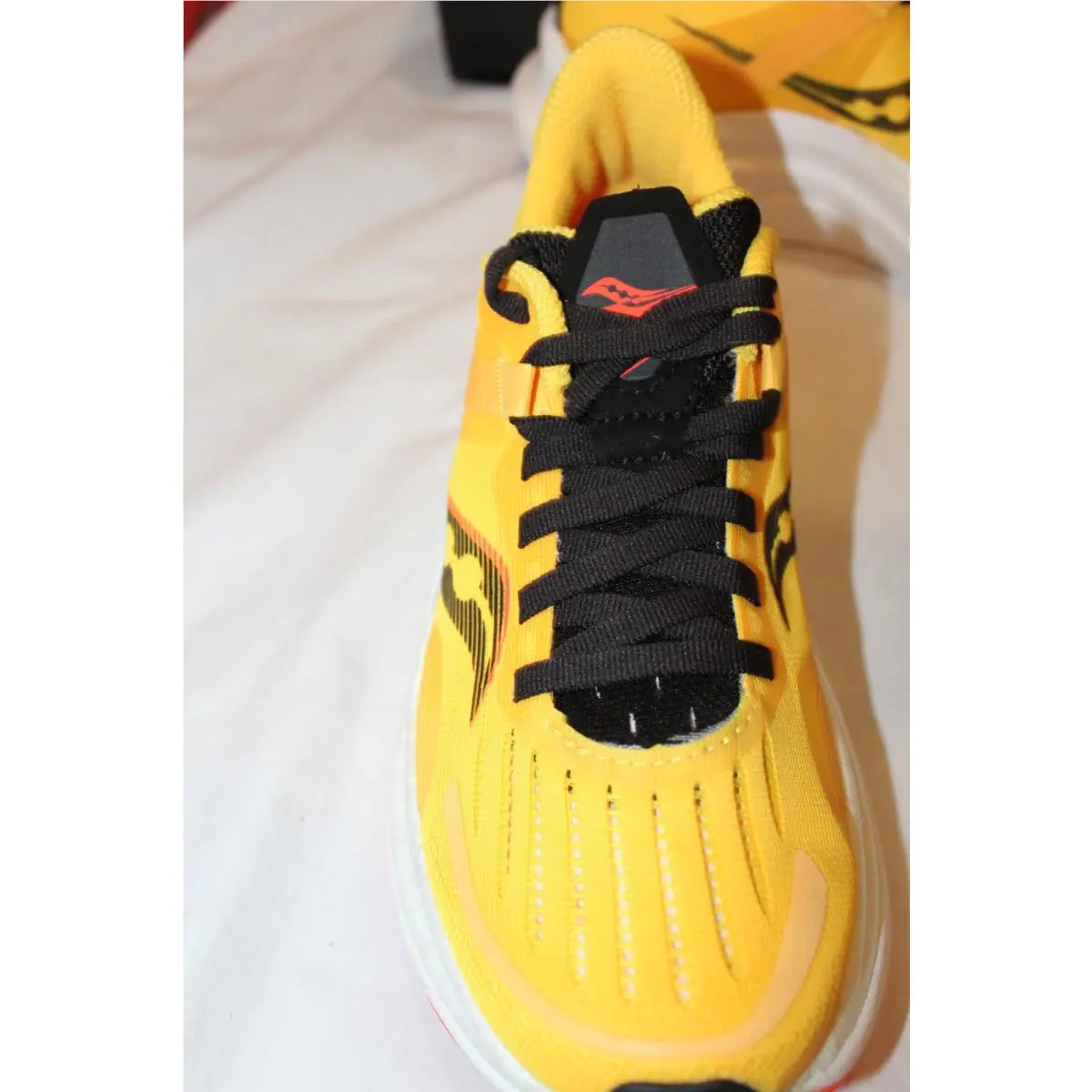 Saucony shoes - Yellow 2