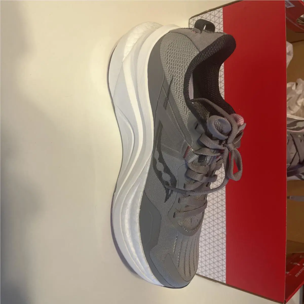 Saucony shoes - Tempus - Tempus - S10720-15 - Gray 1