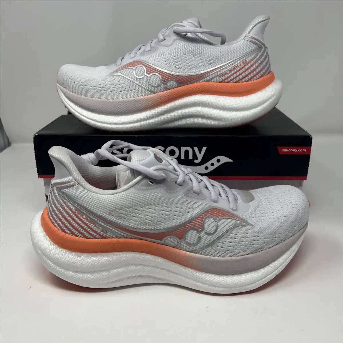Saucony shoes - Saucony Triumph 23 - Triumph - S11023-244 - White 0