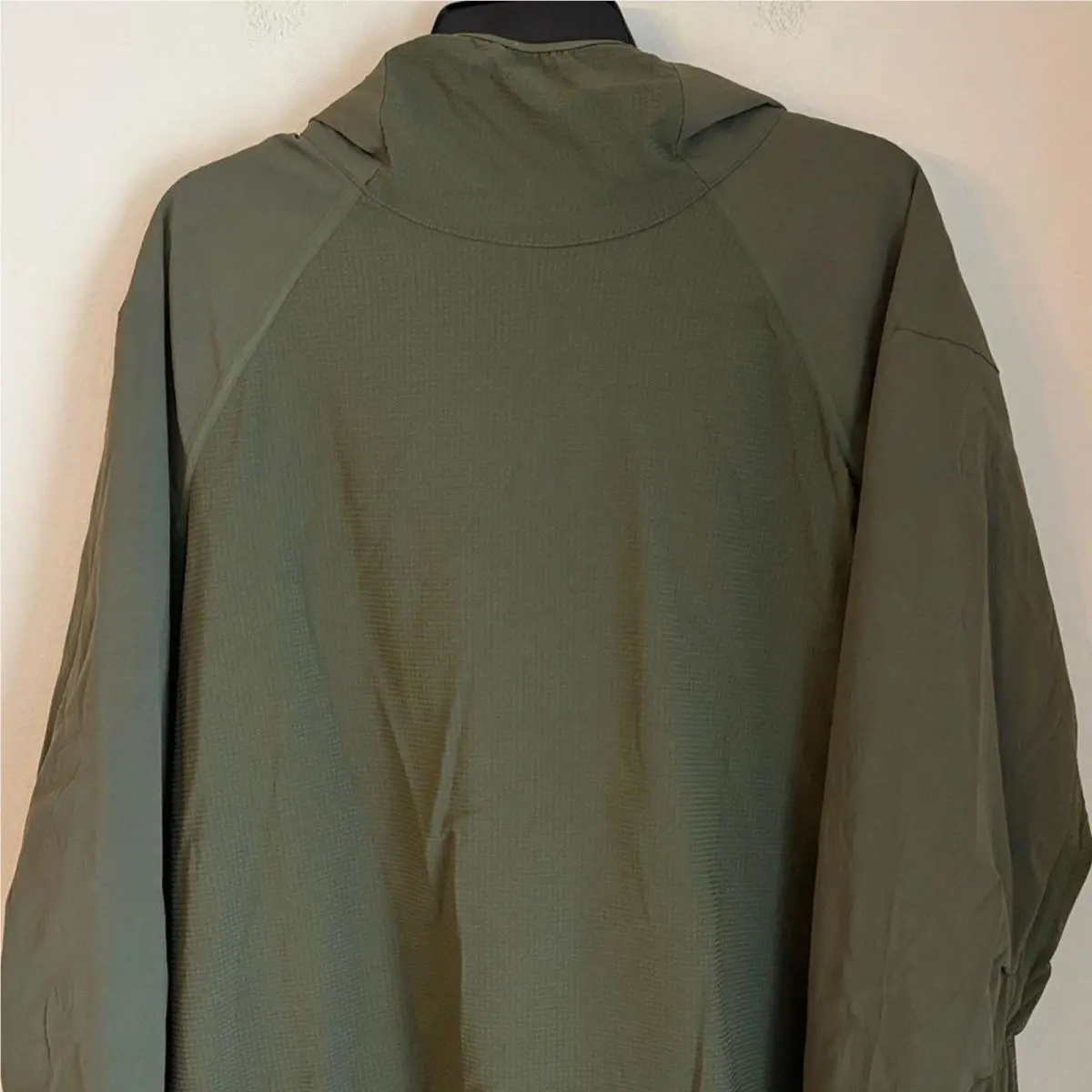 Lululemon clothing - Green 3