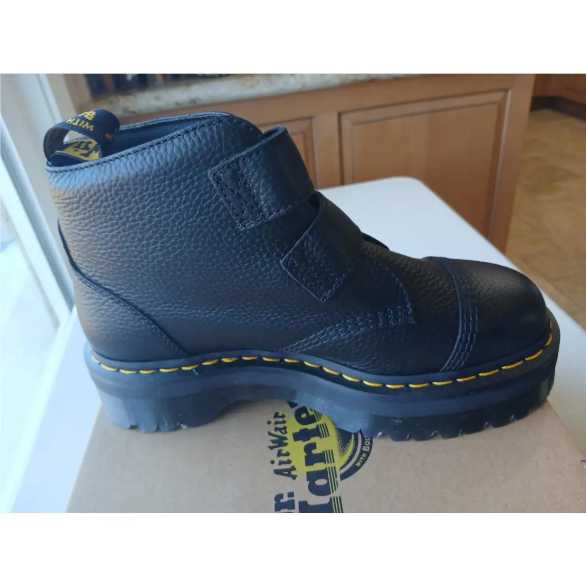 Dr. Martens shoes - Dr. Martens Devon Flower - Martens Devon Flower - Black 7