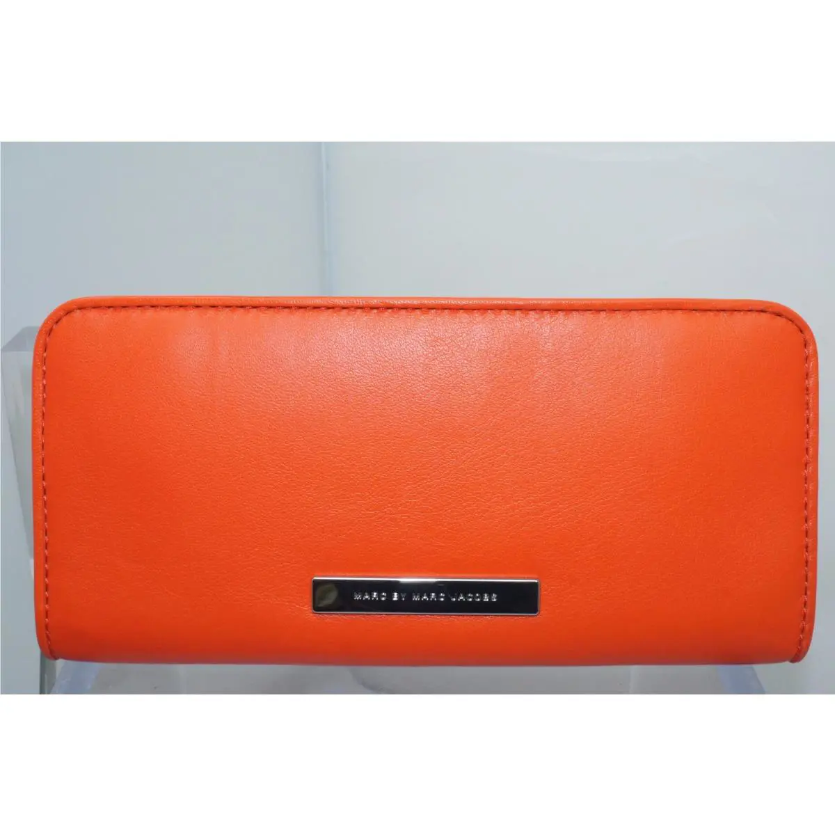 Marc By Marc Jacobs Women`s Wallet Too Hot To Handle Orange Zip CC Holder