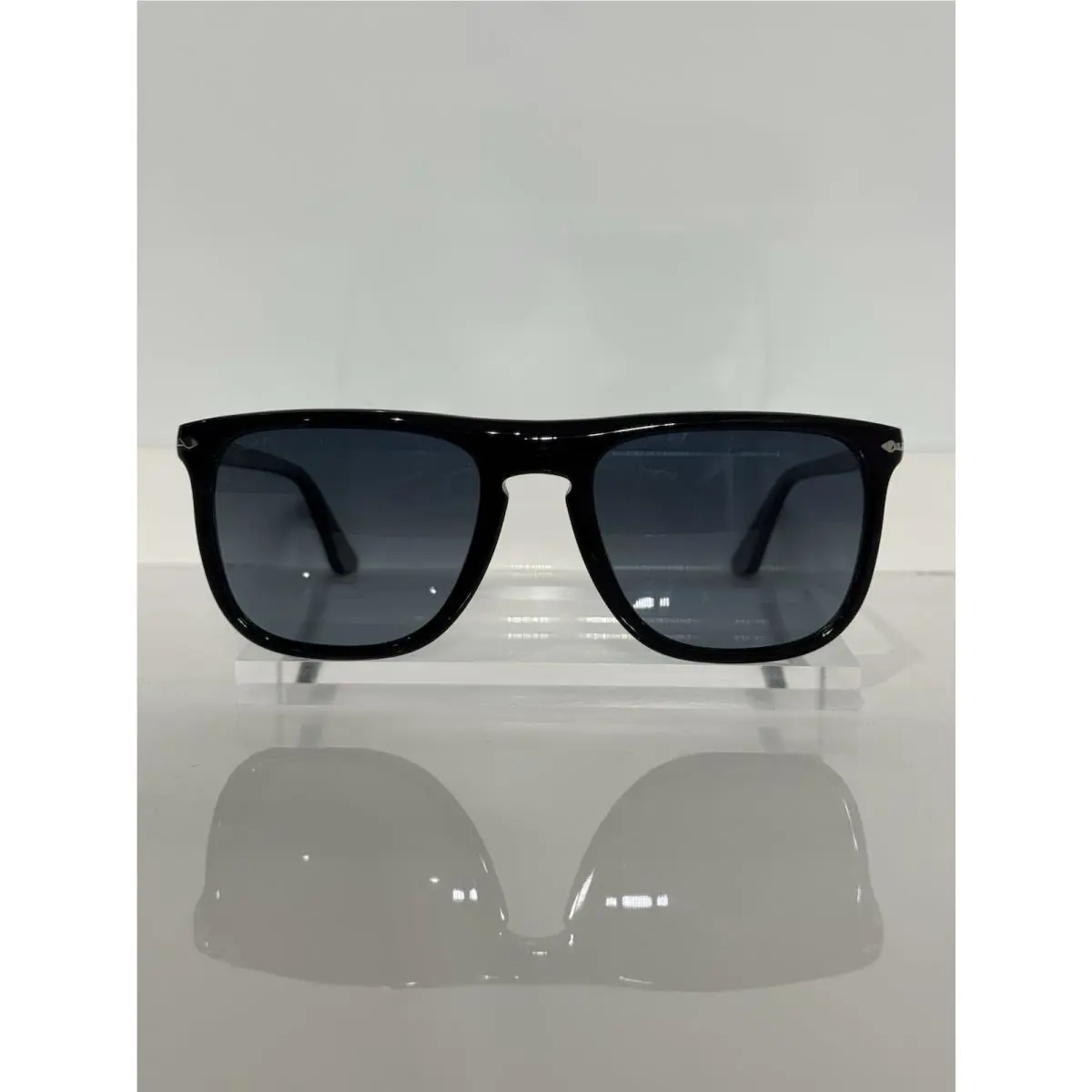 Tom Ford Persol 3336S 95/S3 Black Acetate Polarized Blue Gradient Sunglasses