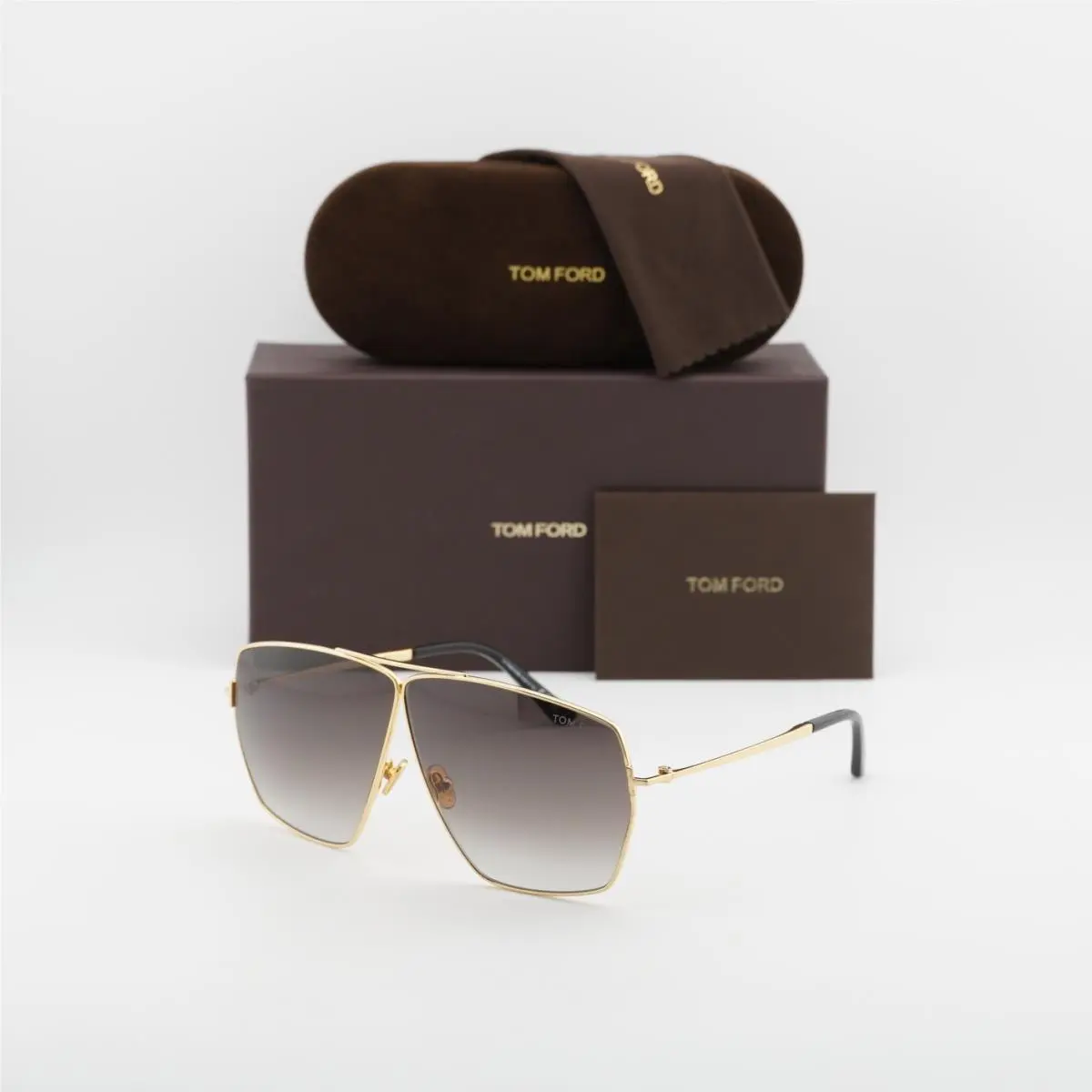 FT1185 30B Shiny Deep Gold/smoke Gradient 67-02-135 Sunglasses by Tom Ford