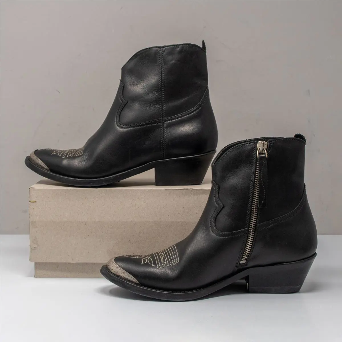 Golden Goose shoes - Black 1