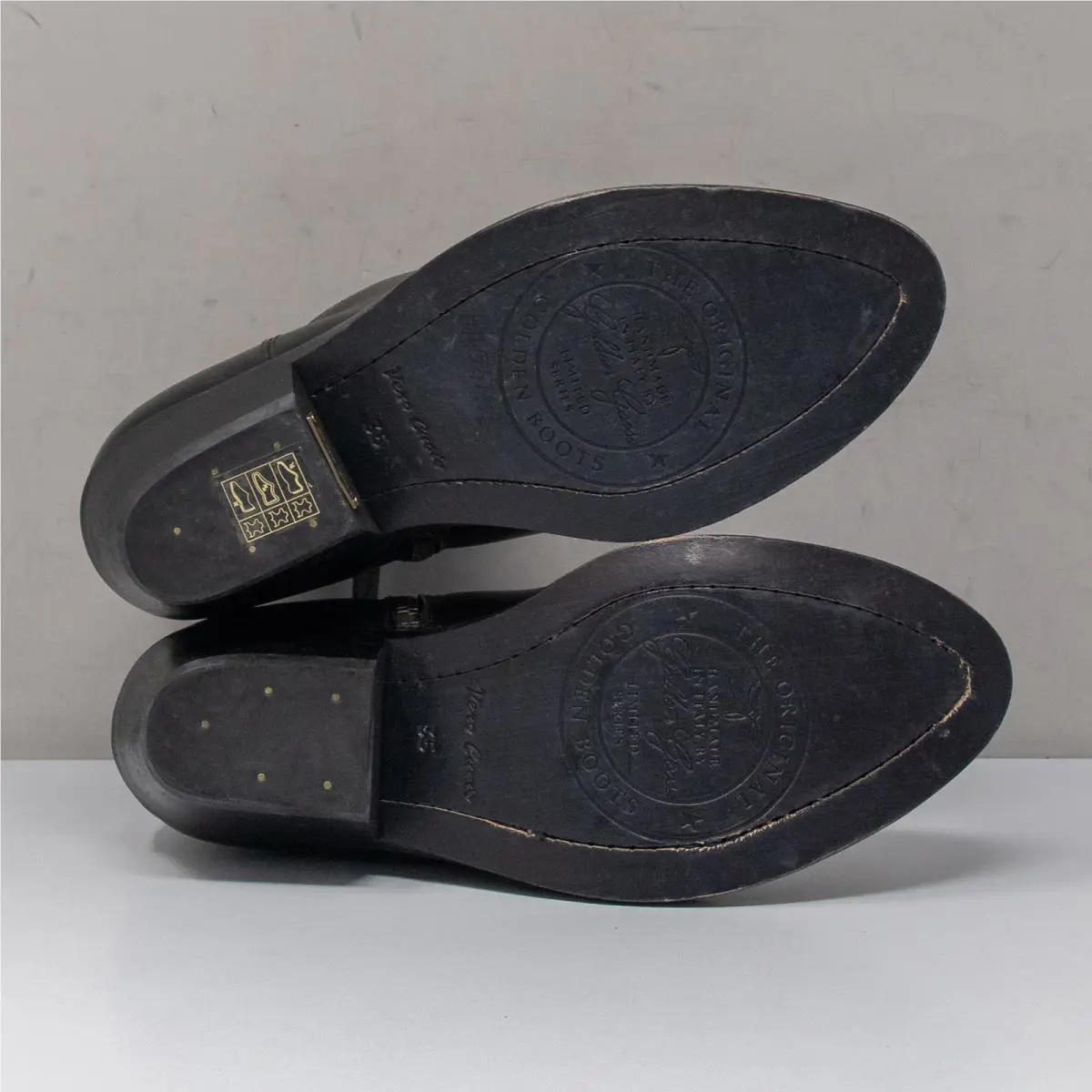 Golden Goose shoes - Black 2