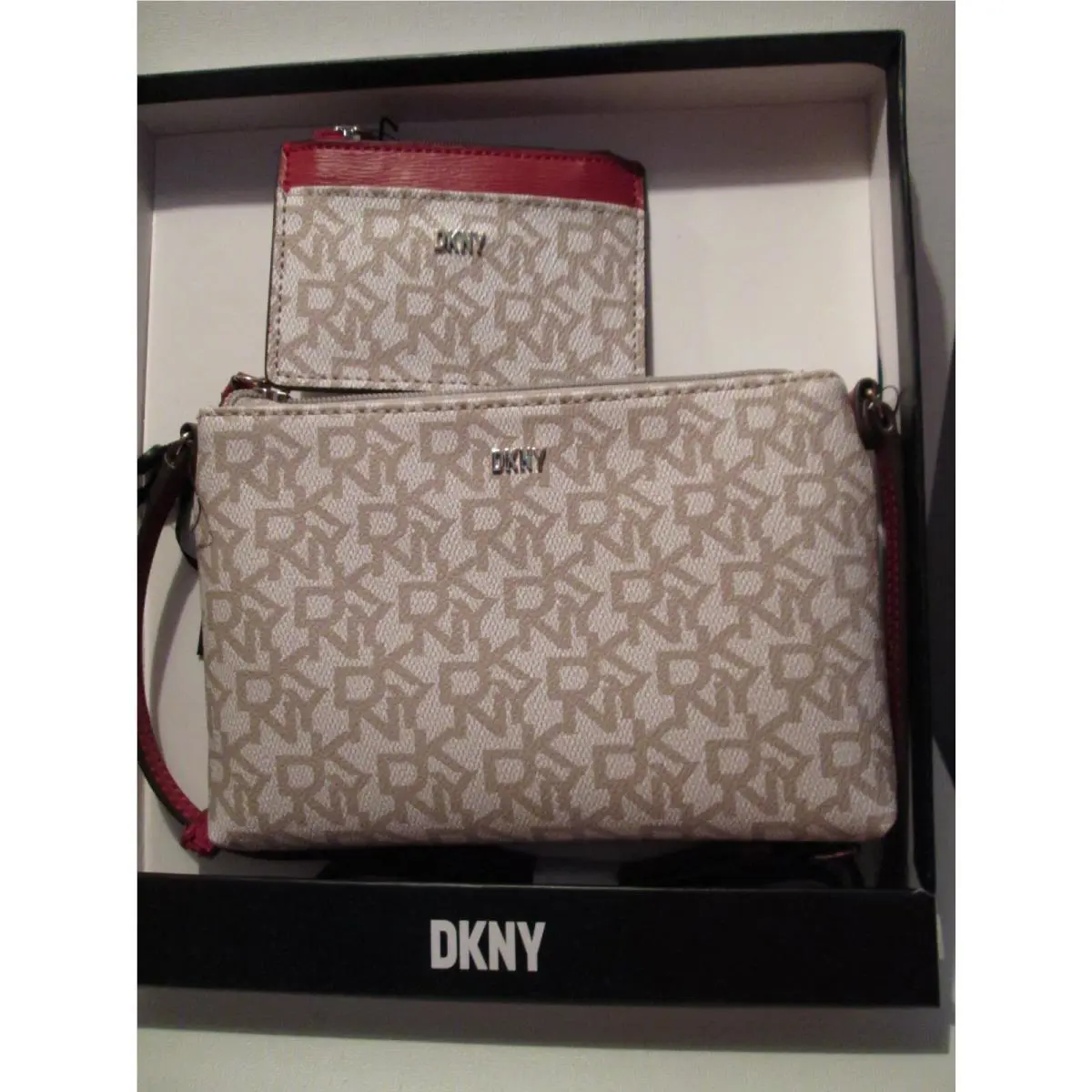 Dkny Crossbody Bag and Card Holder Gift Set
